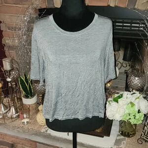 Crop T shirt NWT